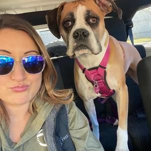 Meet your Posher, Danielle